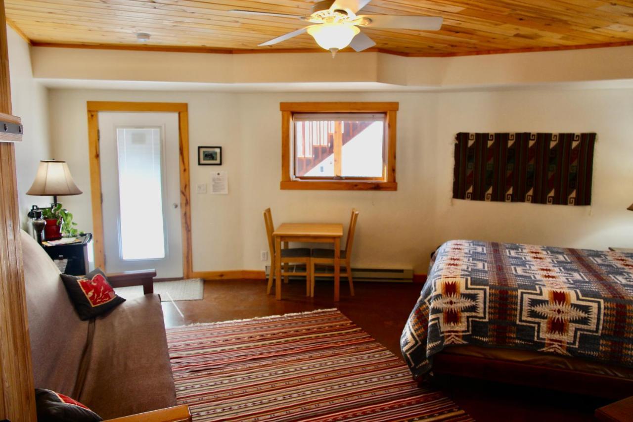 Red Moon Lodge Moab Ngoại thất bức ảnh